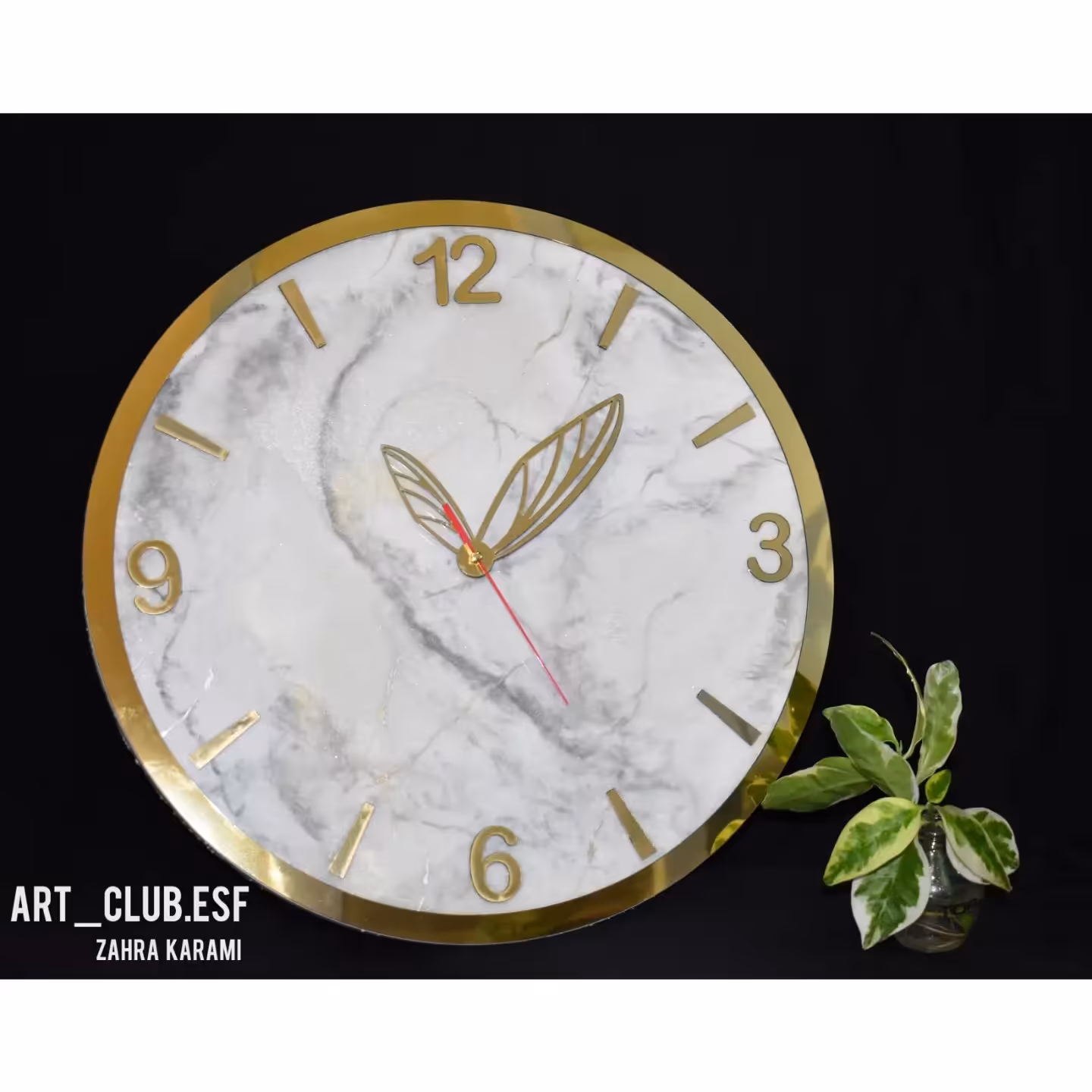 ساعت رزینی طرح سنگ مرمر  قابل سفارش در طرح ، رنگ و ابعاد دلخواه شما 