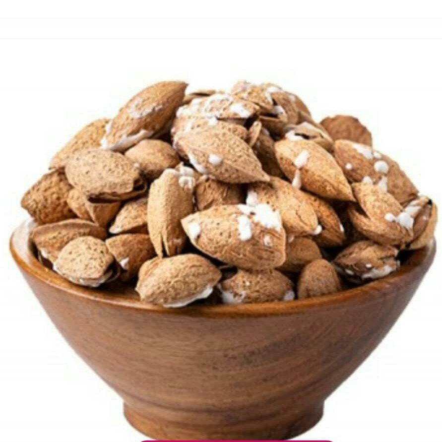 بادام منقا (پوست کاغذی)