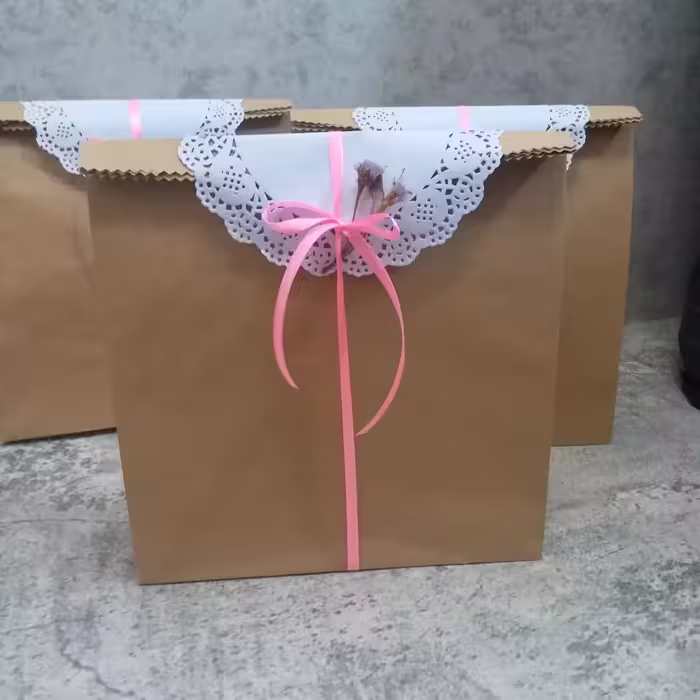 پک20عددی پاکت کرافت گیپوردار. سایز 20در20حجم5سانت مناسب برای بسته بندی پوشاک و کفش و اکسسوری و...