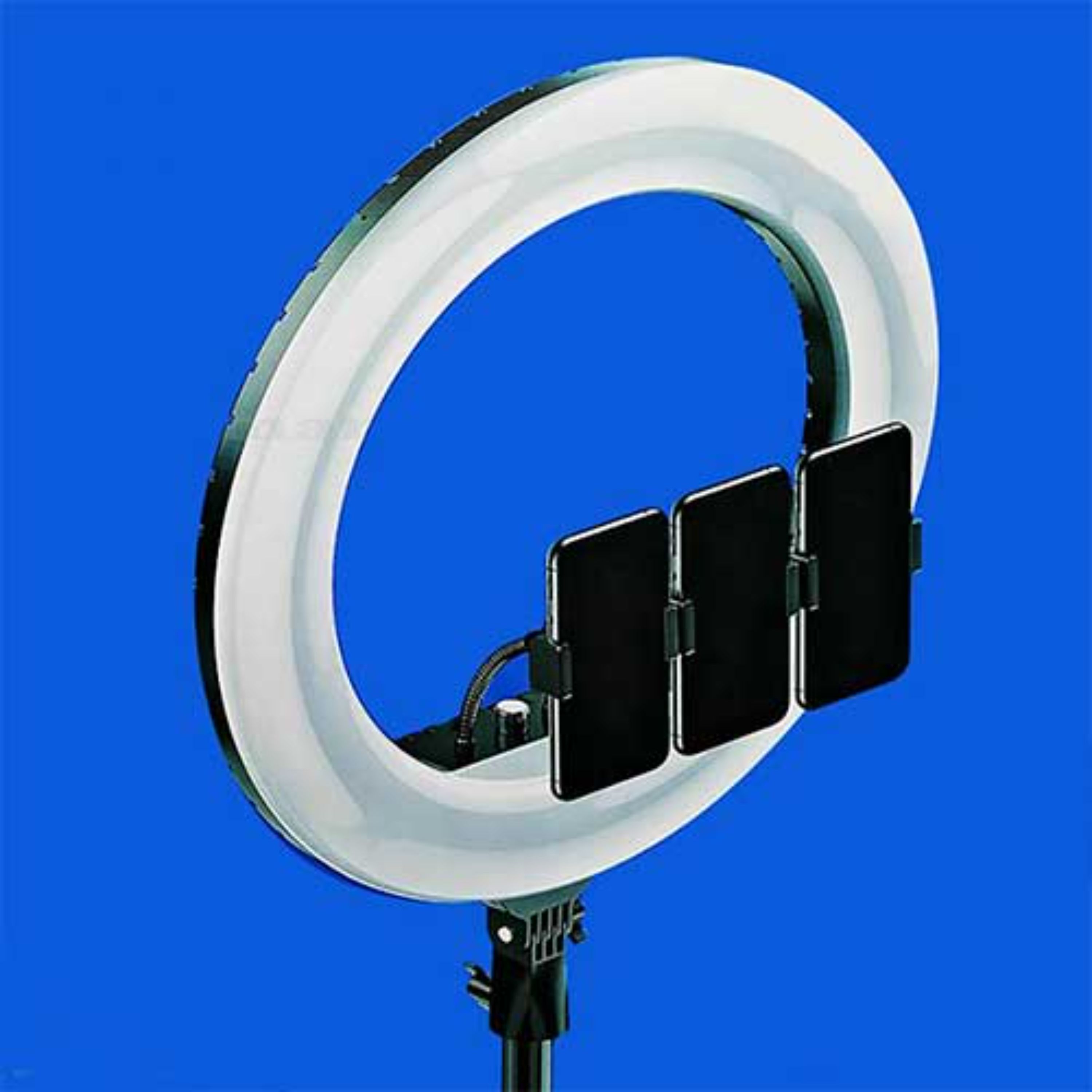 رینگ لایت حرفه ای مدل RL-21 با قطر 45 سانت به همراه سه پایه