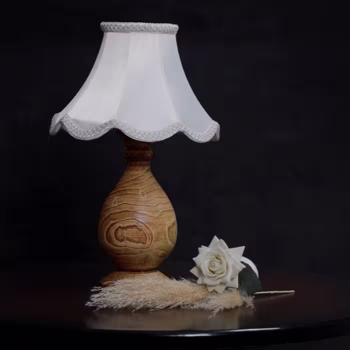 آباژور  رومیزی طرح بانو.