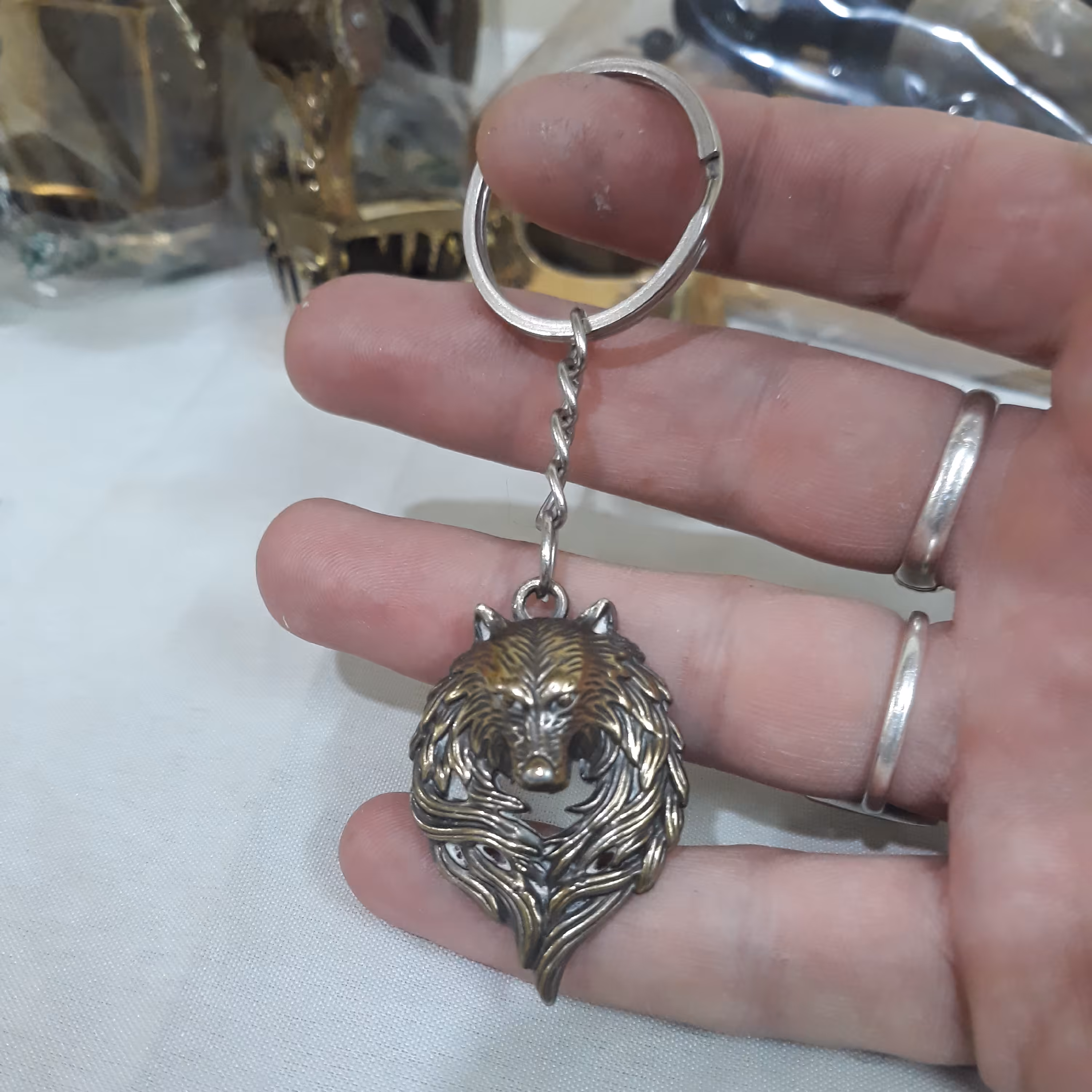 جاکلیدی جاسوئیچی اویز پلاک طرح گرگ تیتانیومی باکیفیت وجزئیات عالی رنگ ثابت