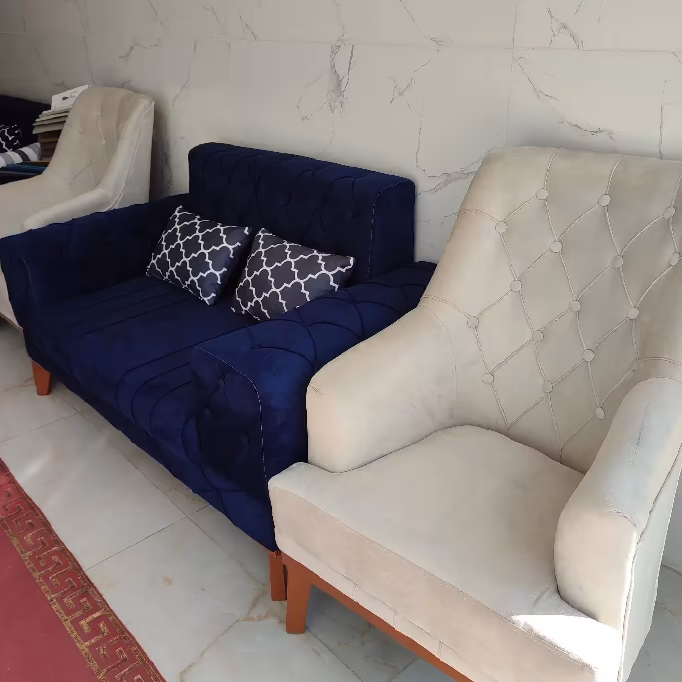 مبلمان راحتی نازلی 