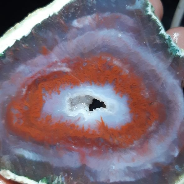 سنگ های سلیمانی وسط سرخ