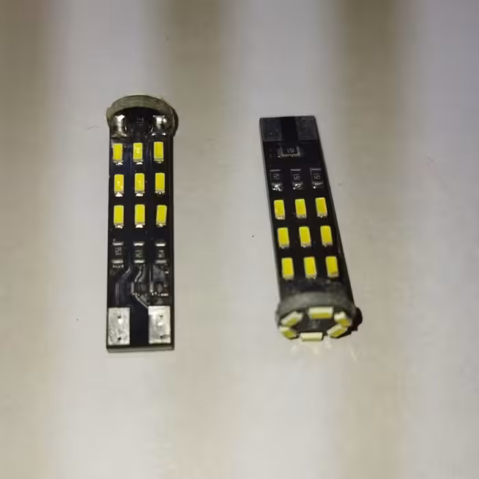 لامپ smdخودرو(چراغ شب) پرنور رنگ سفید یخی با دوام بسته دوعددی