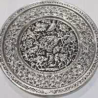 بشقاب قلمزنی طرح گل ومرغ نیمه مشبک 20 سانتی