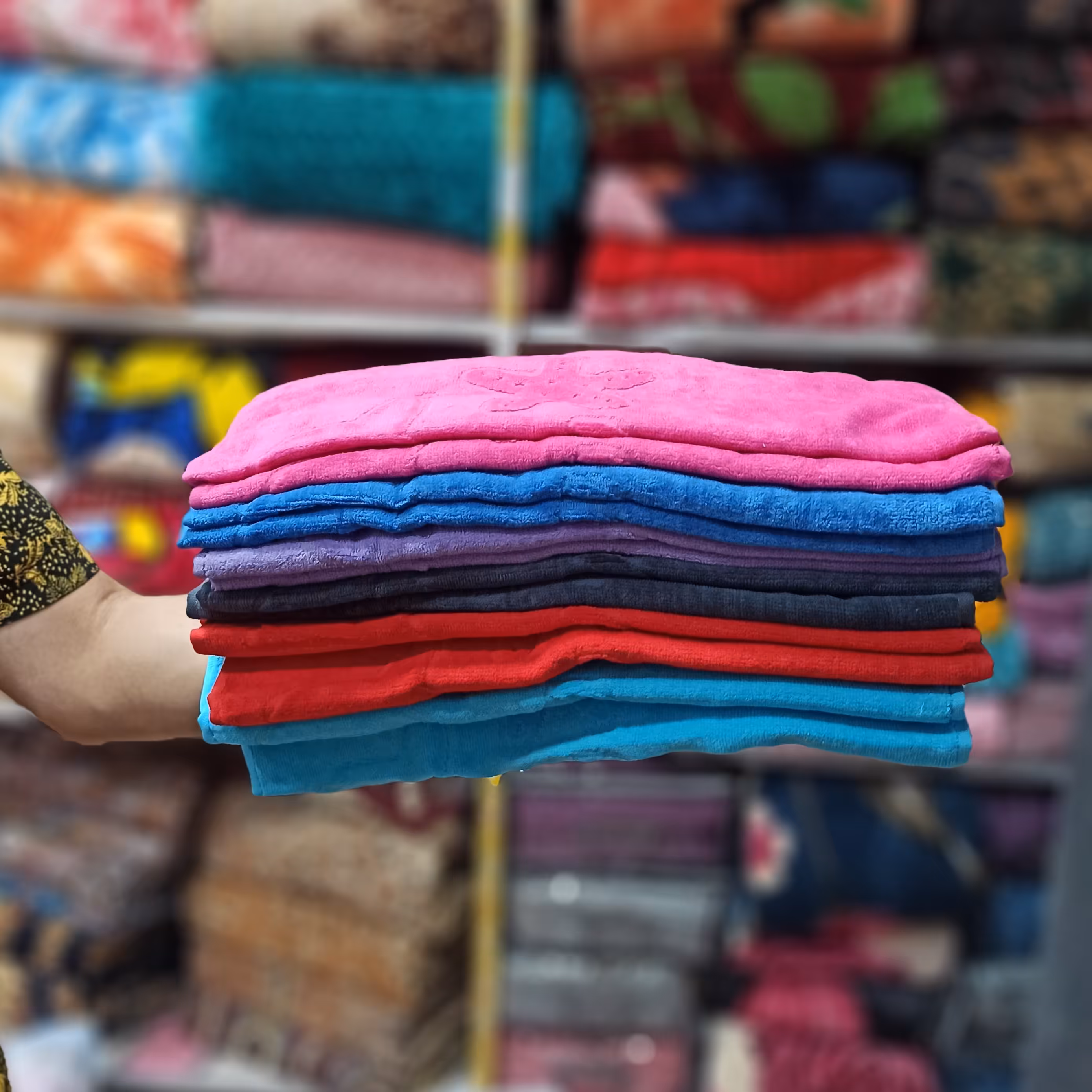 حوله دستی دلفین سایز 40/80سانتی متر