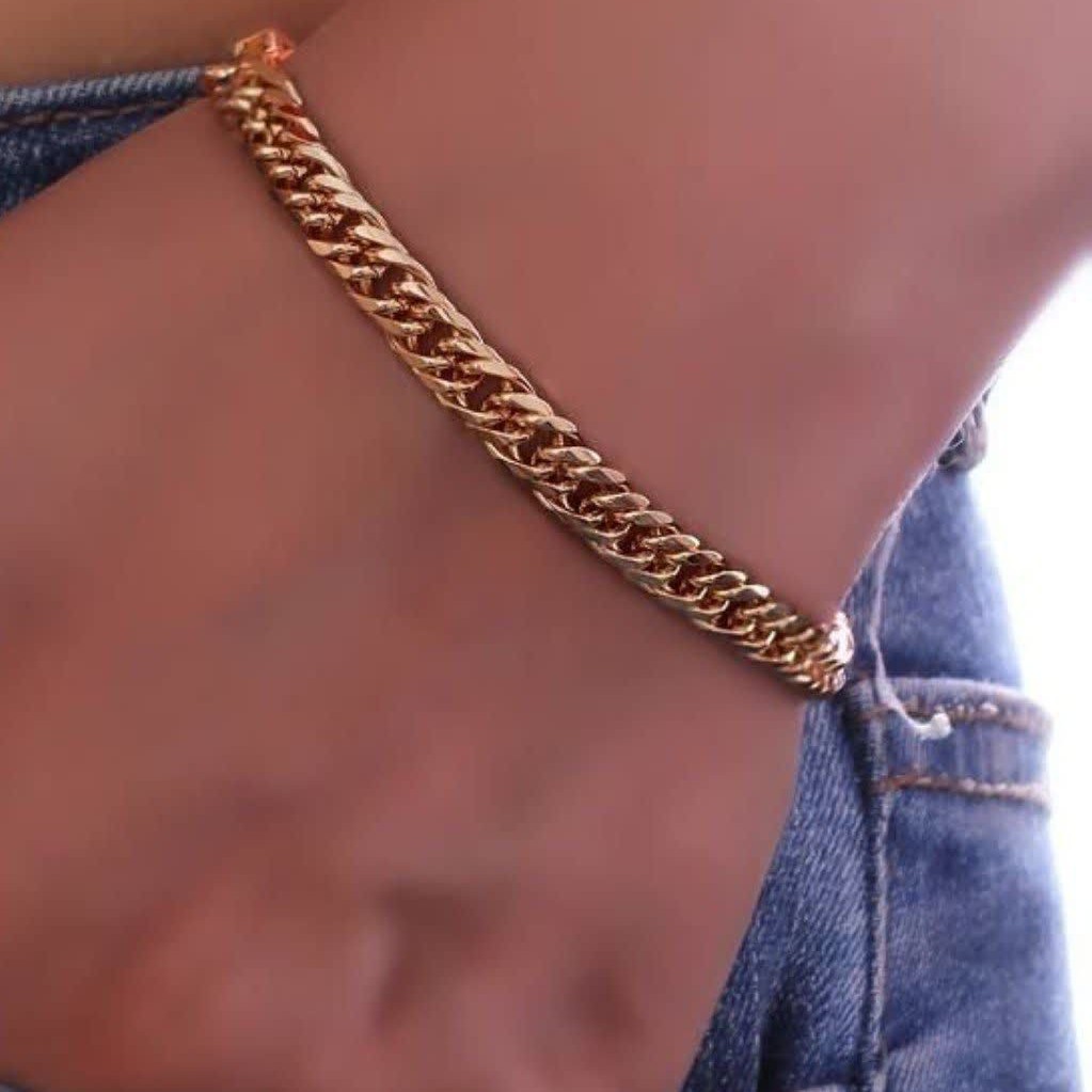 دستبند کد11276طرح جواهر.برند CM.با آبکاری طلا.ضد حساسیت.رنگ ثابت