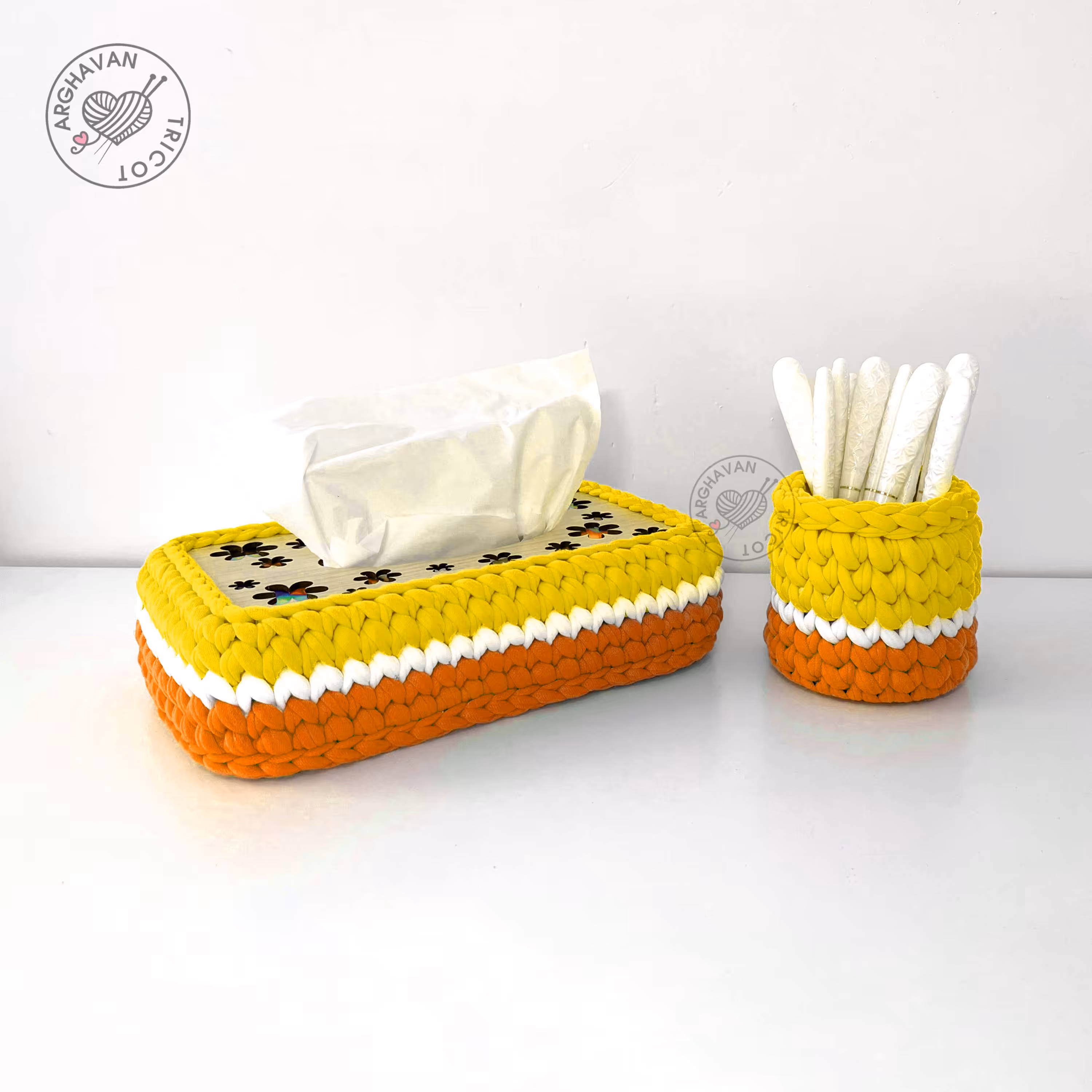 ست 2عددی جای دستمال کاغذی و جای کارد و چنگال تریکویی