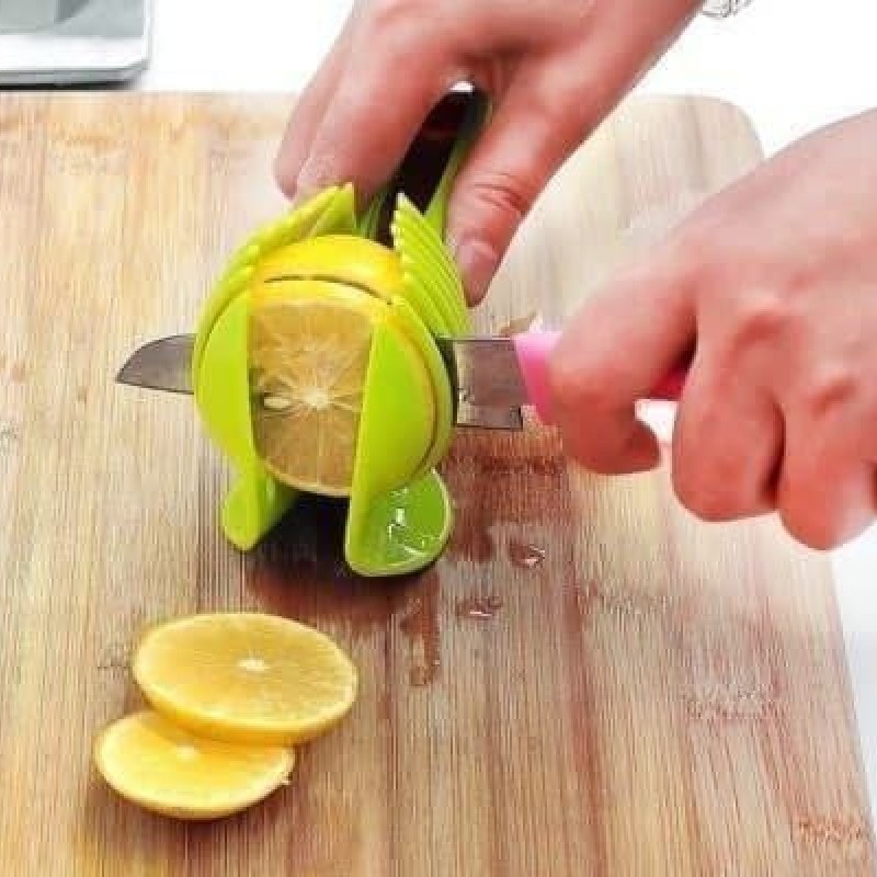 گیره اسلایسر میوه و مواد غذایی و سوسیس و کالباس و...
کاربرد و استفاده راحت و آسان و سریع