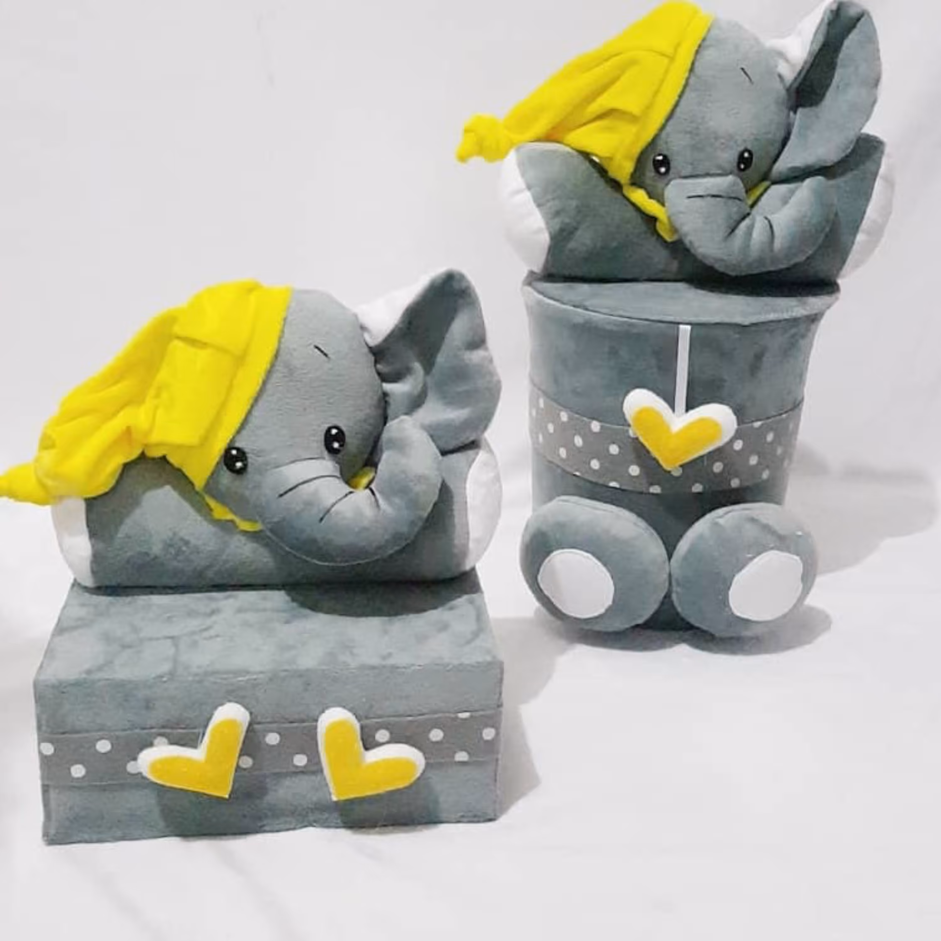 سطل و جادستمال اتاق کودک