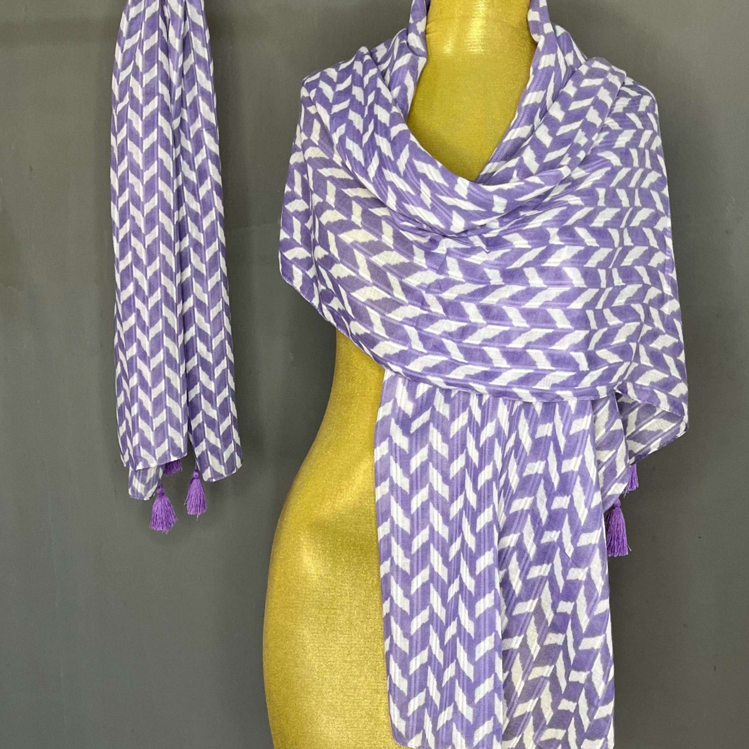 شال بنفش جنس نخ