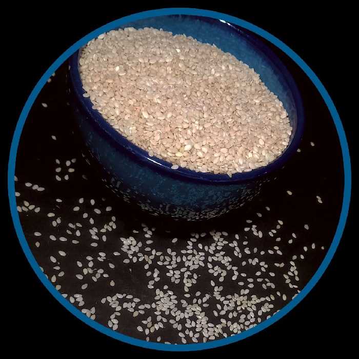 کنجد سفید درشت و اعلا هندی نیک چاشنی 