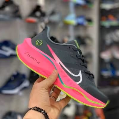 مدل نایک ویتنامی طرح لبخند