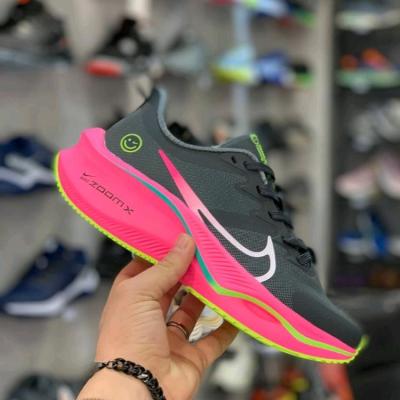 مدل نایک ویتنامی طرح لبخند