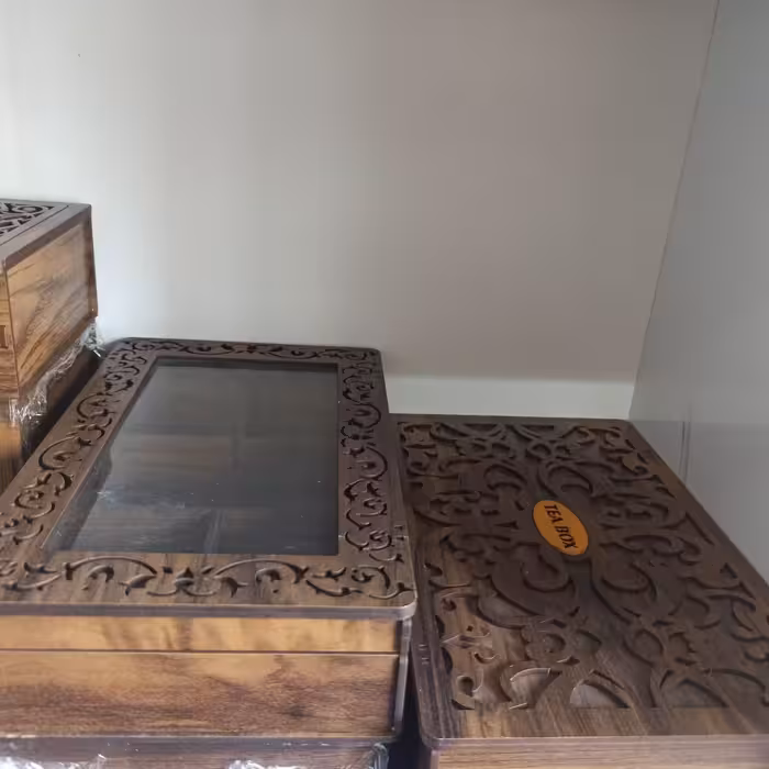 تی باکس در چوبی و در شیشه ای.25 در 15
ارتفاع6