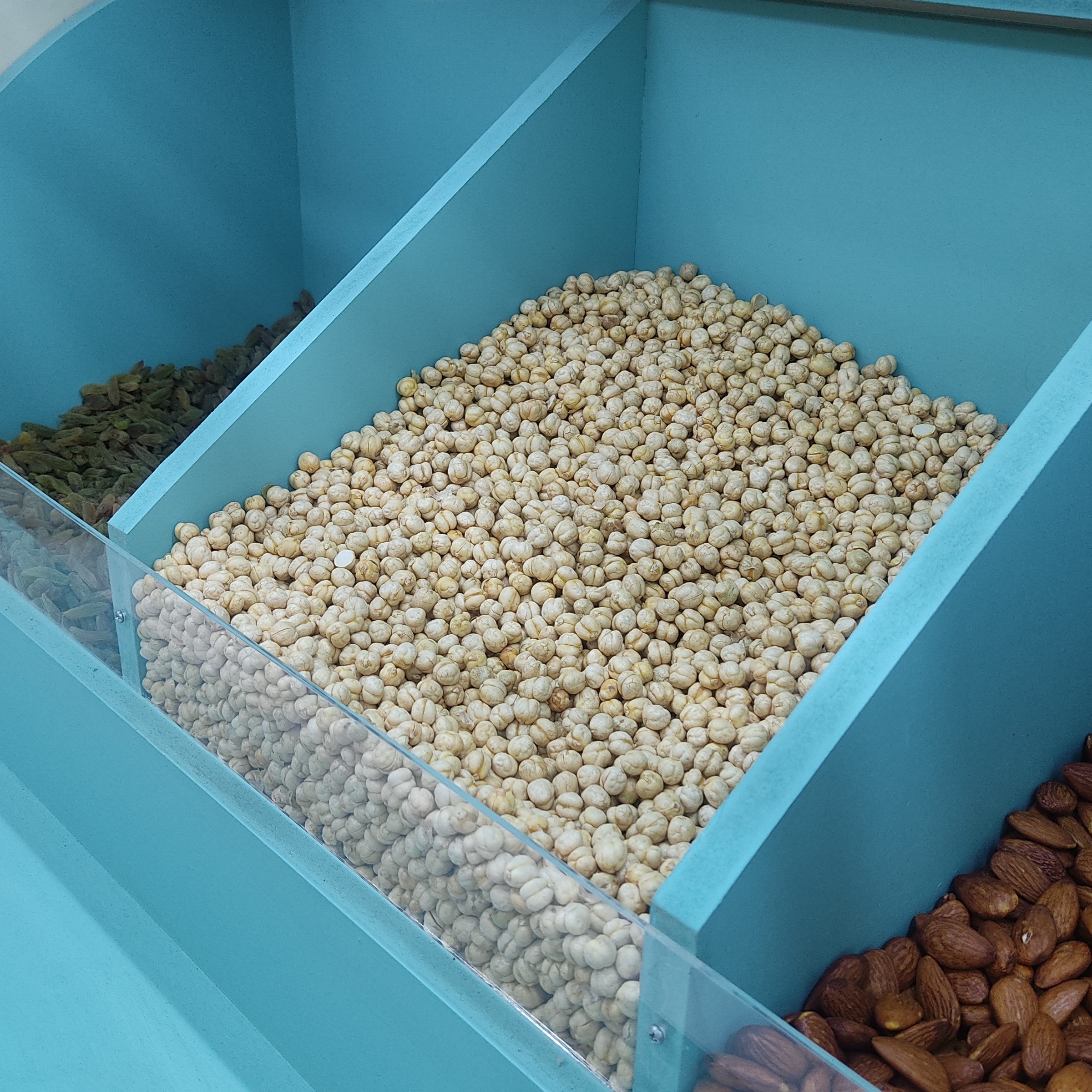 نخود چی خام