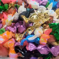 شکلات مینی کندی در طعم های مختلف کیلویی 140ت 