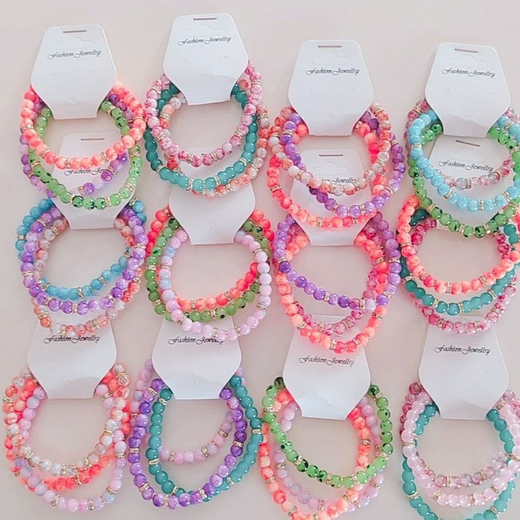 پک سه عددی دستبند مرواریدی سنگی آبرنگی رینگ نگین دار مجلسی.کشی . دستساز و باکیفیت و قابل شستشو. مناسب هدیه دادن