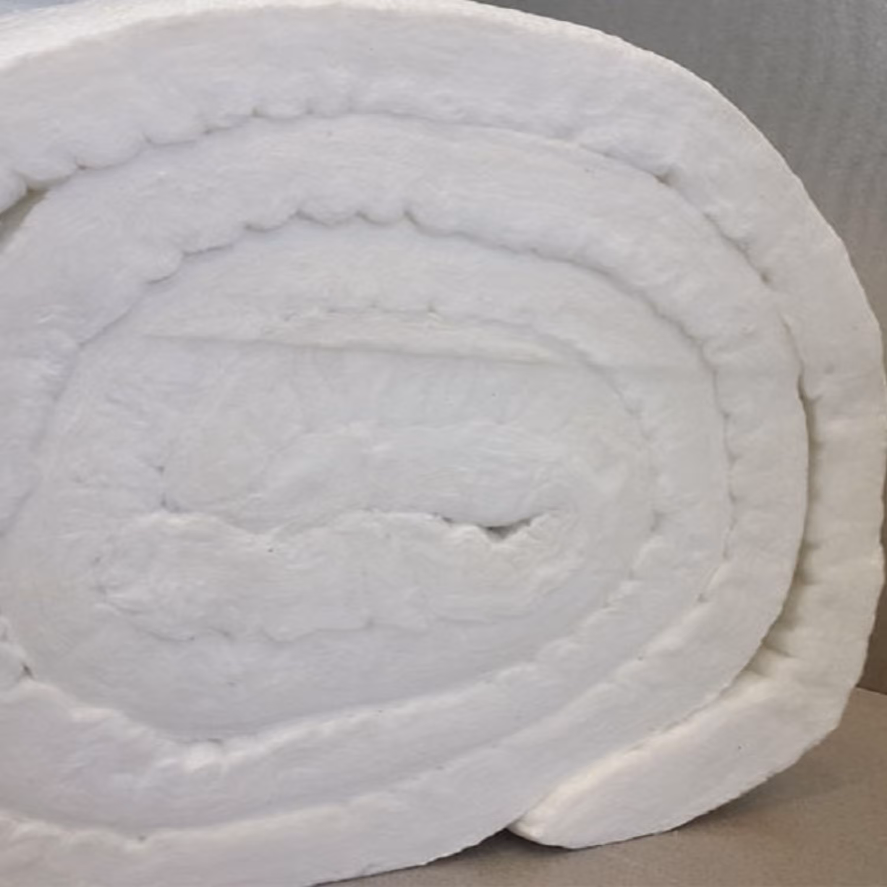 عایق حرارتی پتو نسوز سرامیکی 50میلیمتر دانسیته 128 مناسب کوره تا دمای 1260 درجه ارسال با باربری (پسکرایه)