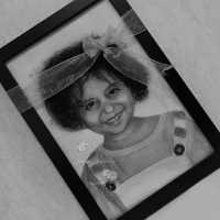 طراحی چهره سیاه قلم