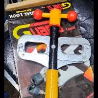 قفل پدال  خودرو