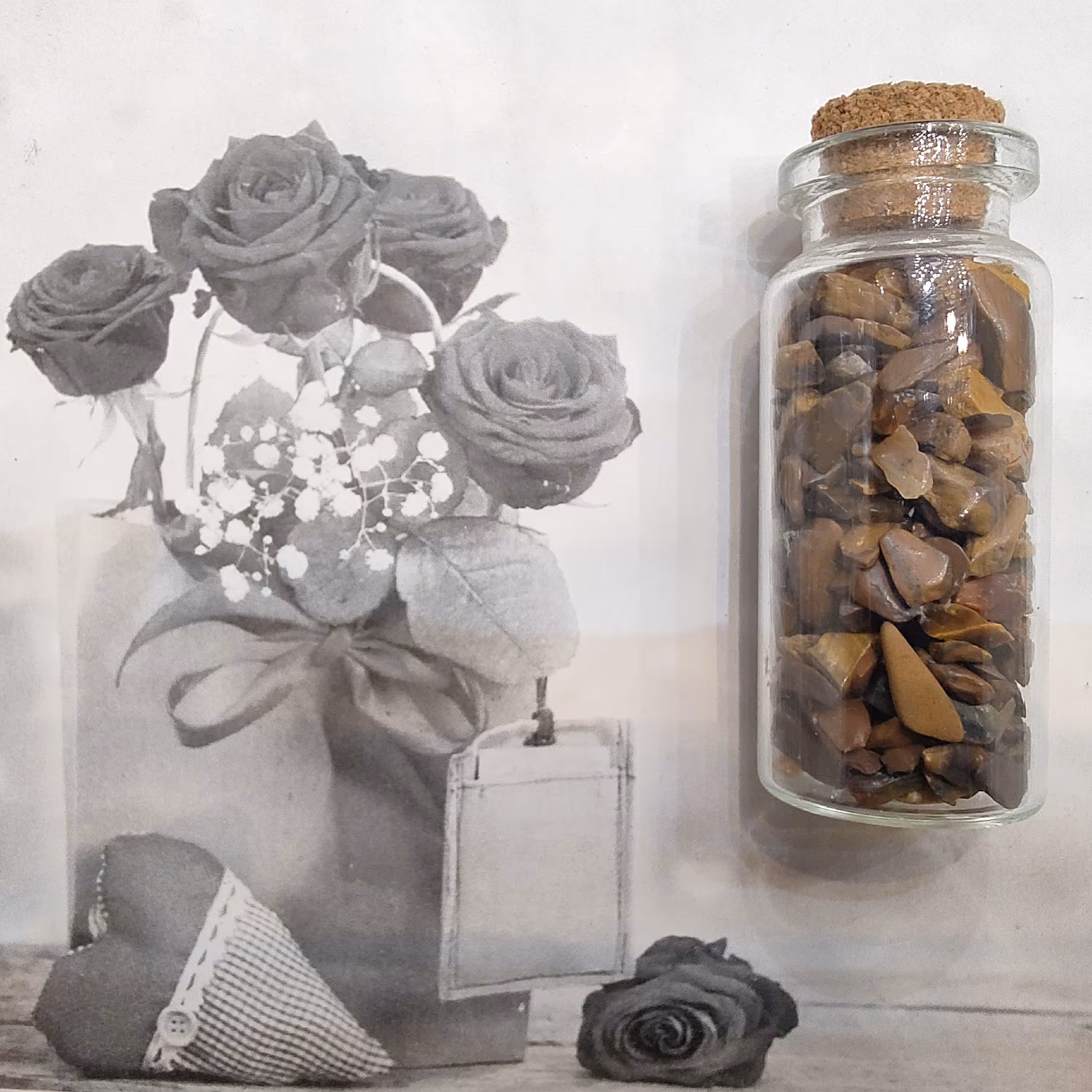 بطری سنگ طبیعی  چشم ببر ،سنگ طبیعی،تزیینی،ماه تولد چشم ببر معدنی 