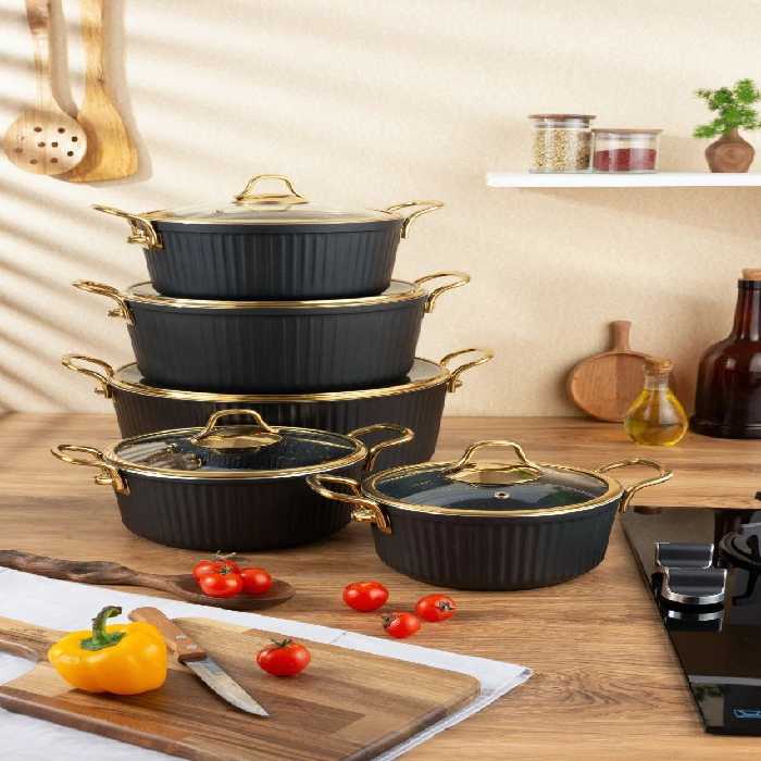 قابلمه تک سایز 18 گرانیتی فورج برند اویز مدل السا دسته طلایی رنگ مشکی