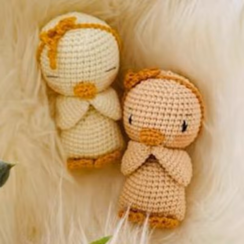 عروسک دستبافت اردک بانمک با سایز 10 سانت و قابل سفارش در رنگبندی دلخواه 