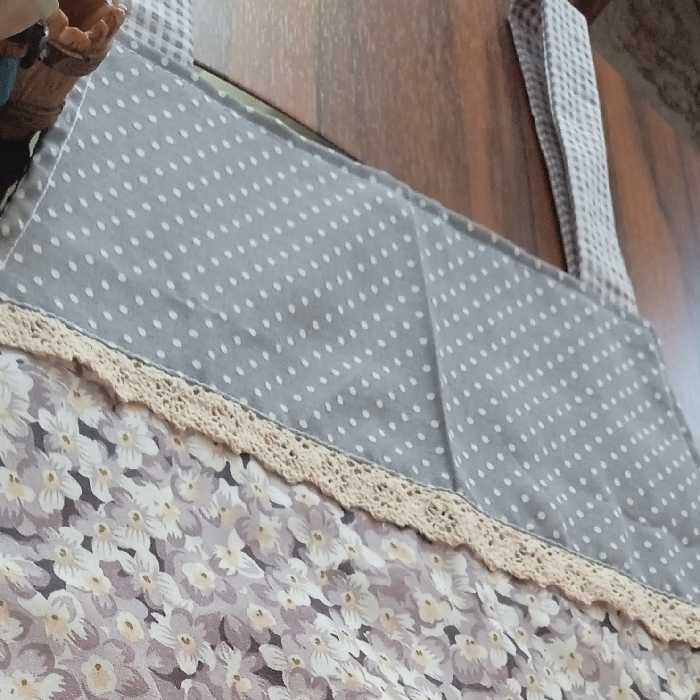 پیش بند گارسونی از جنس پارچه ترک طوسی از سه لایه پارچه گلدار ترک مشما وآستری 