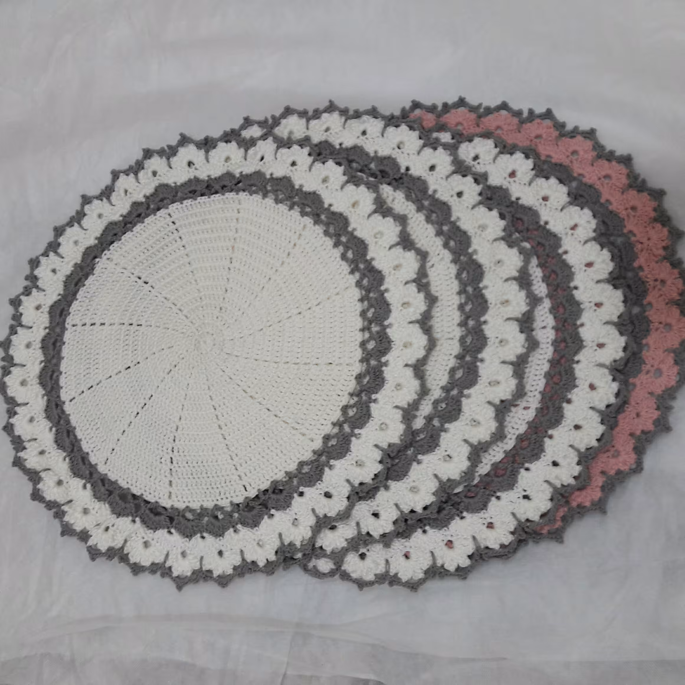 زیر بشقابی بافتنی کار دست فوق العاده زیبا سایز 35