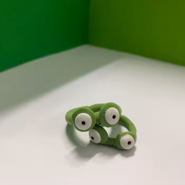 انگشتر خمیری قورباغه سبز