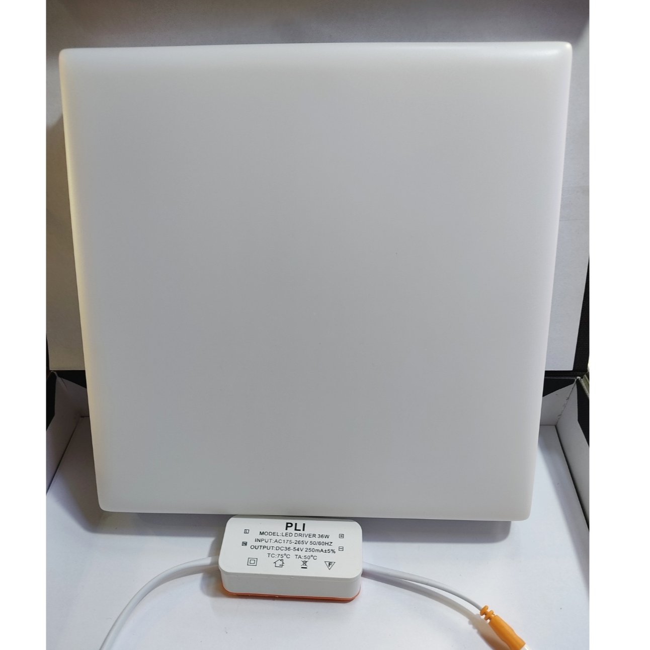 پنل ال ای دی 36 وات روکار مربع پرشین لایت ( 24 ماه گارانتی تعویض)