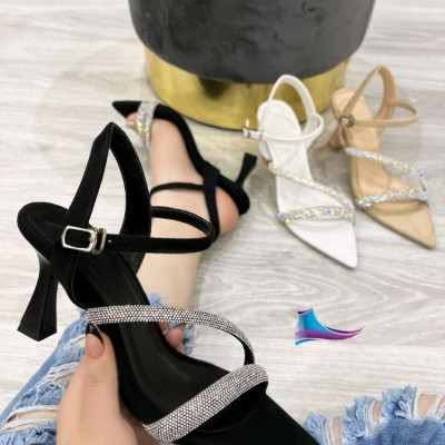 صندل پاشنه دار