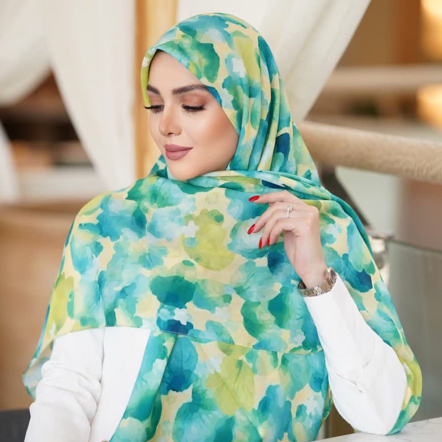 روسری نخی آبرنگی سبز آبی قواره 140 منگوله دار