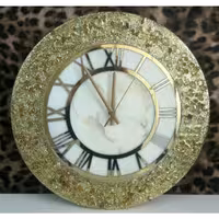 ساعت رزین و کیستال طلایی