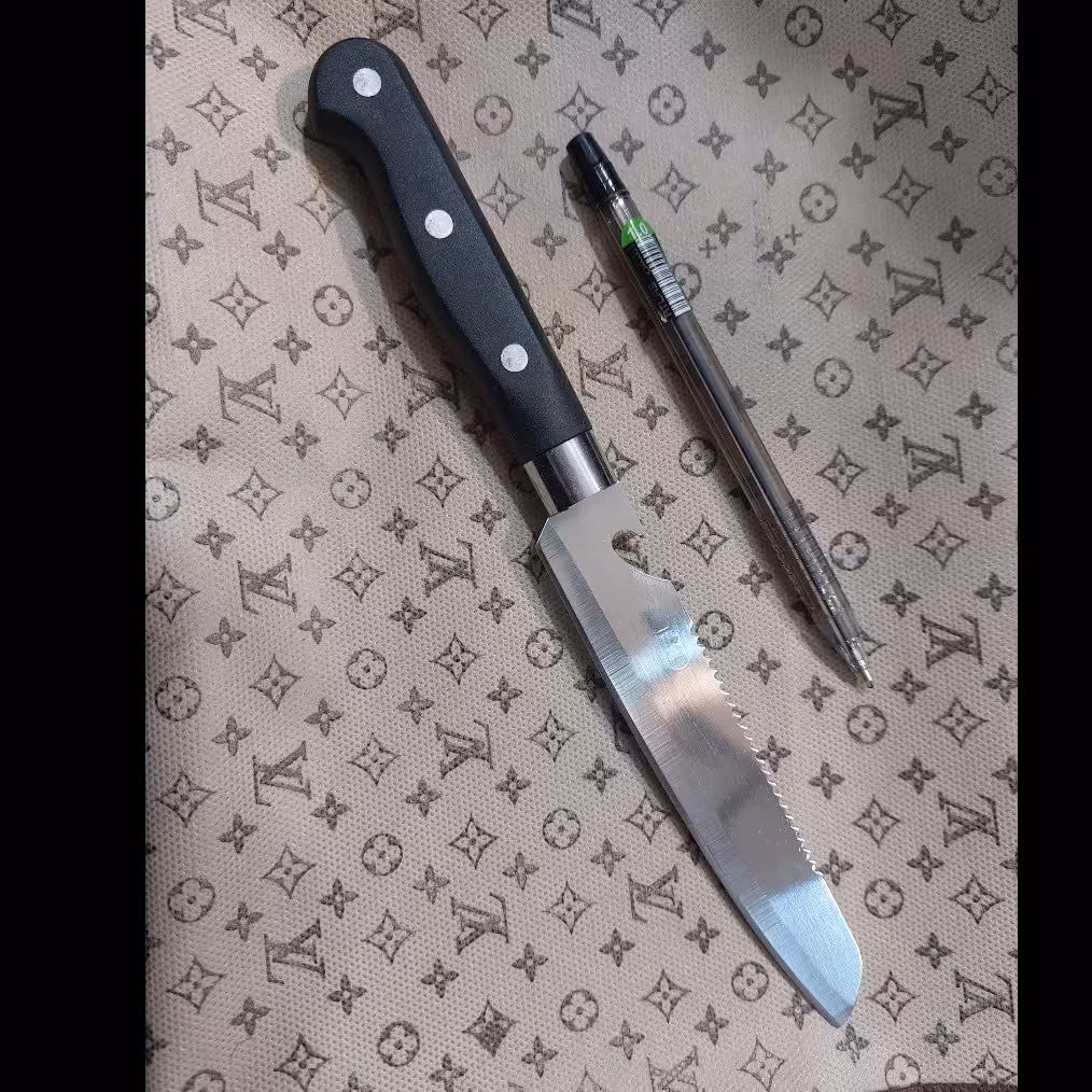 چاقو آشپزخانه چند کاربرده وارای دو سری و درب بازکن نوشابه در پلاسکو دهقان 