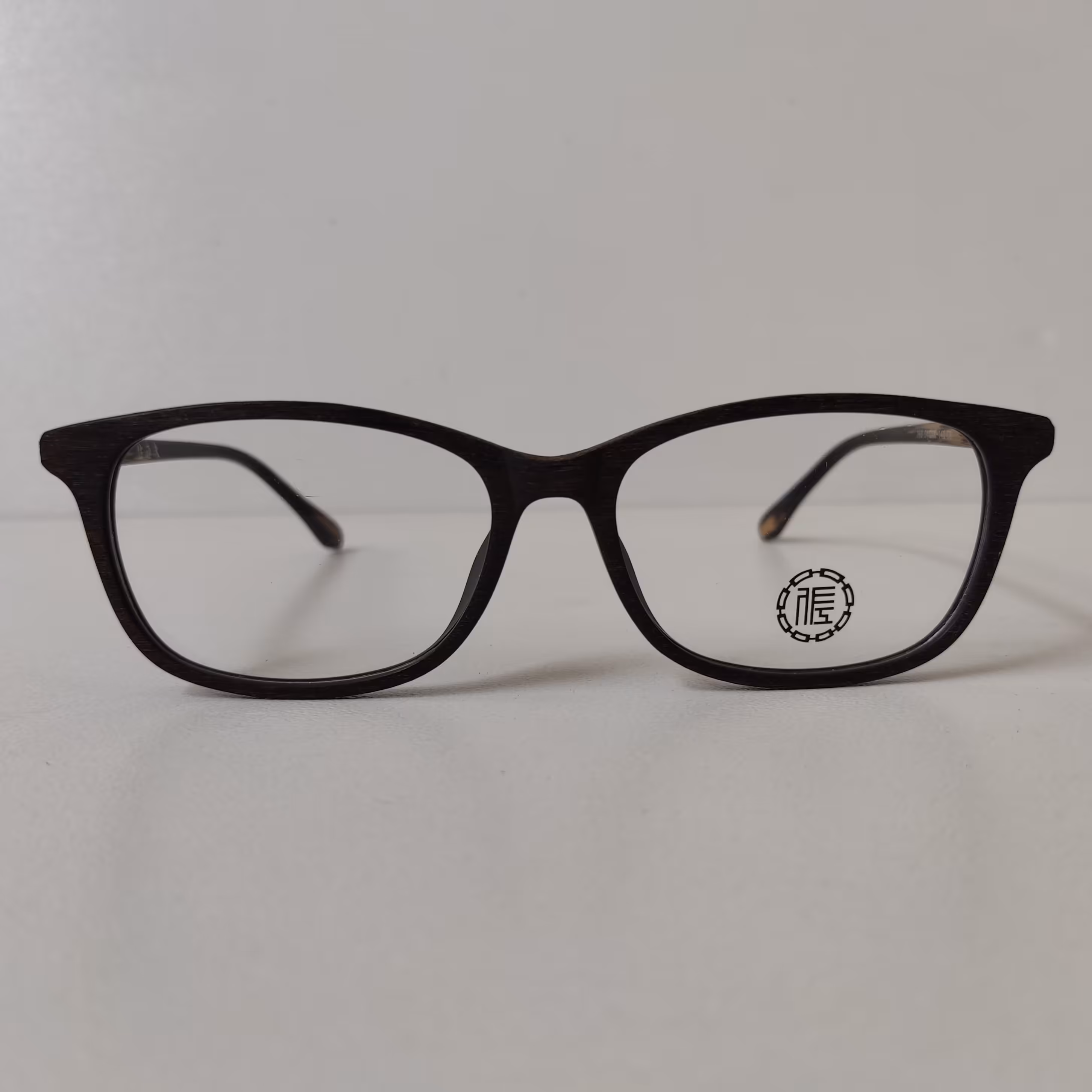 فریم عینک طبی زنانه و مردانه طرح چوب