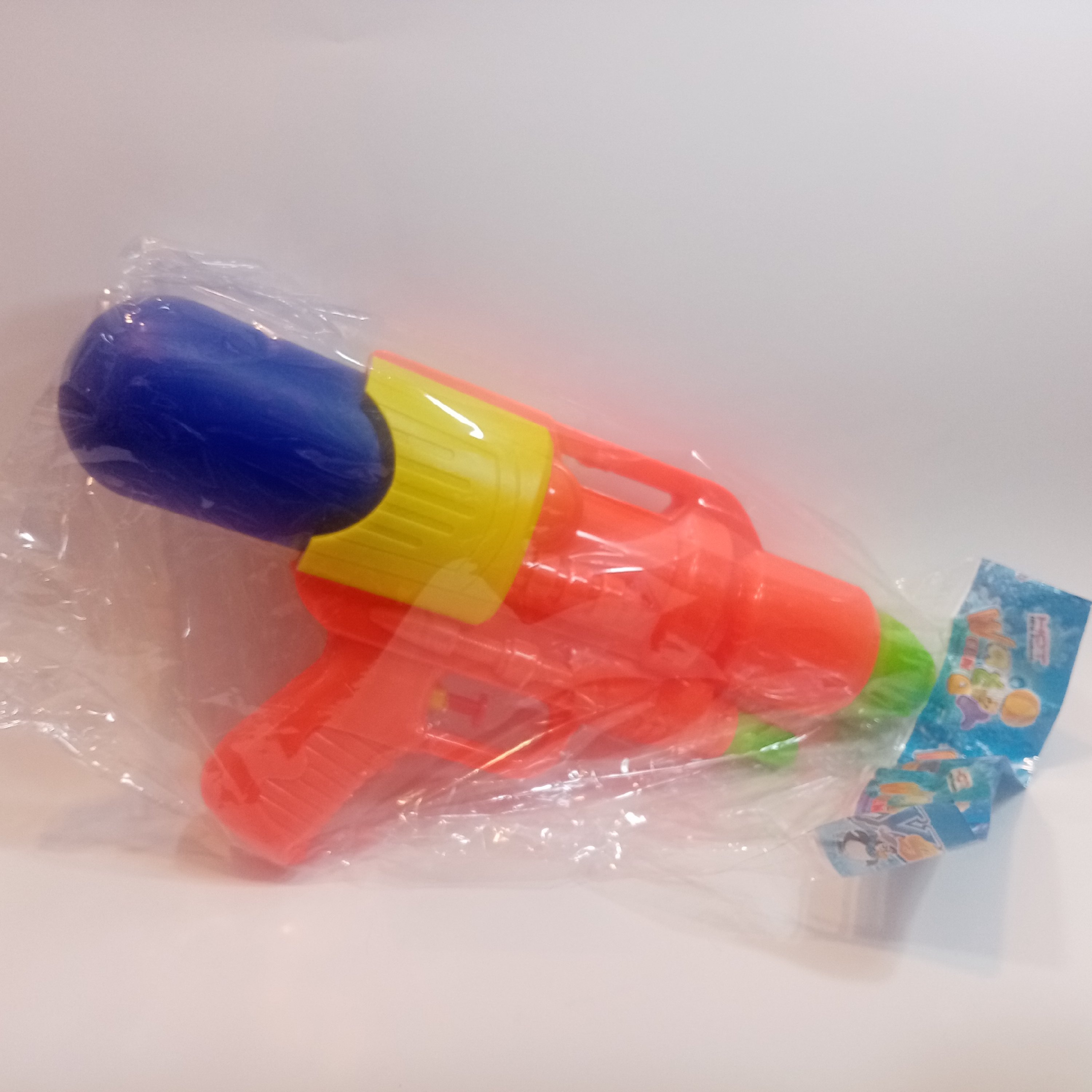 تفنگ آب پاش کد 48 مخزن دار پلاستیکی مواد نو  ابپاش بزرگ