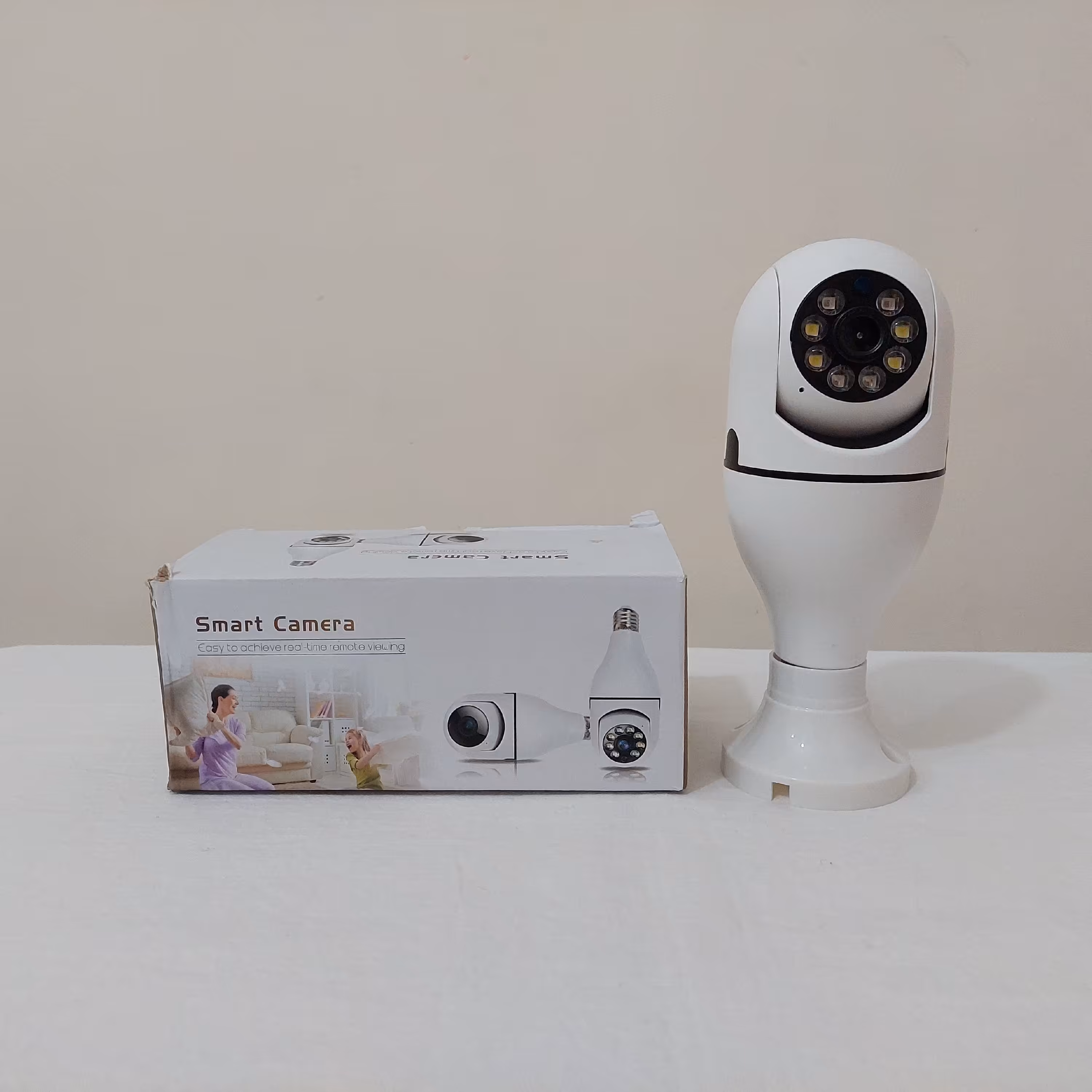 دوربین مداربسته بیسیم وای فای هوشمند مدل لامپی چرخشی V380 