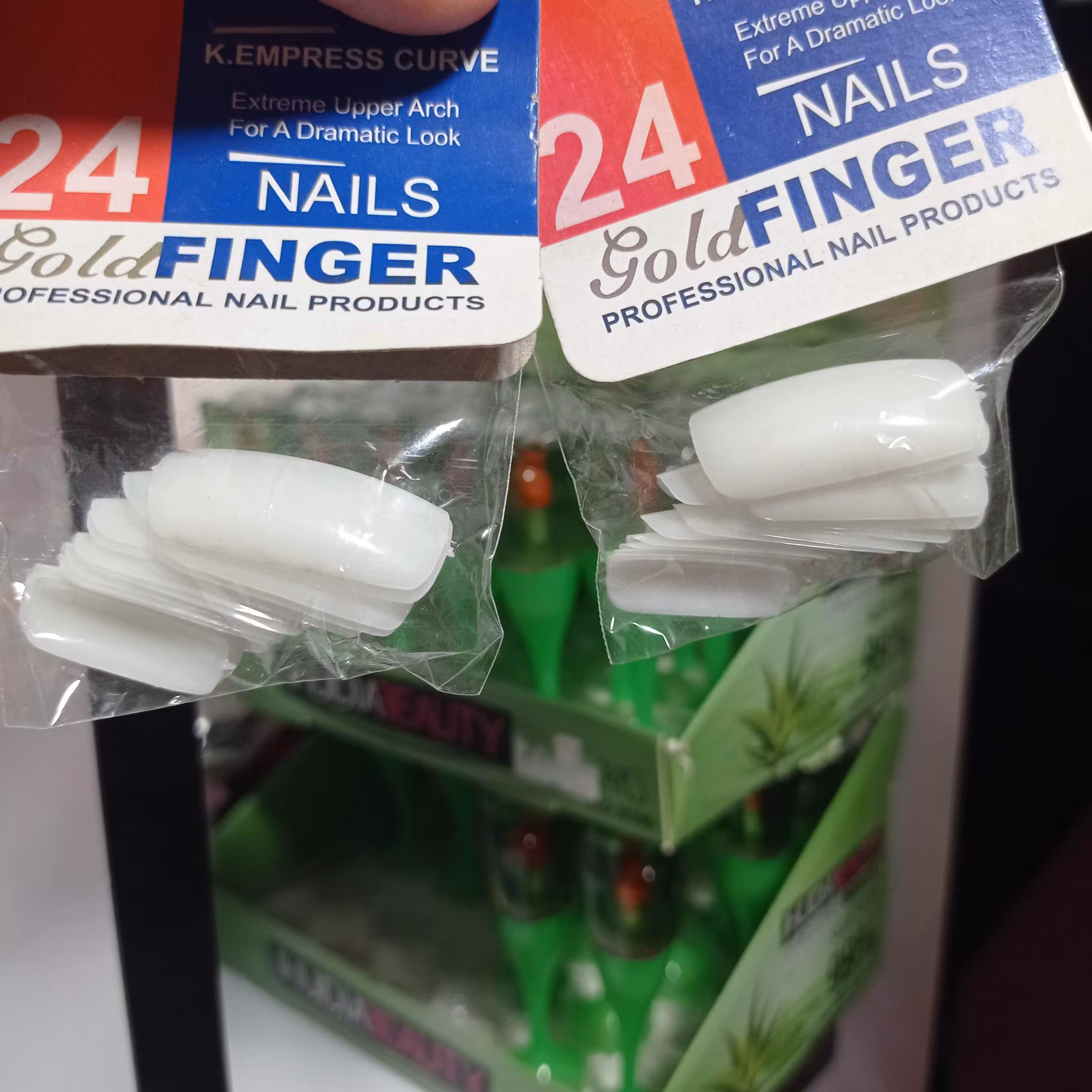 ناخن مصنوعی ساده 24 تایی 