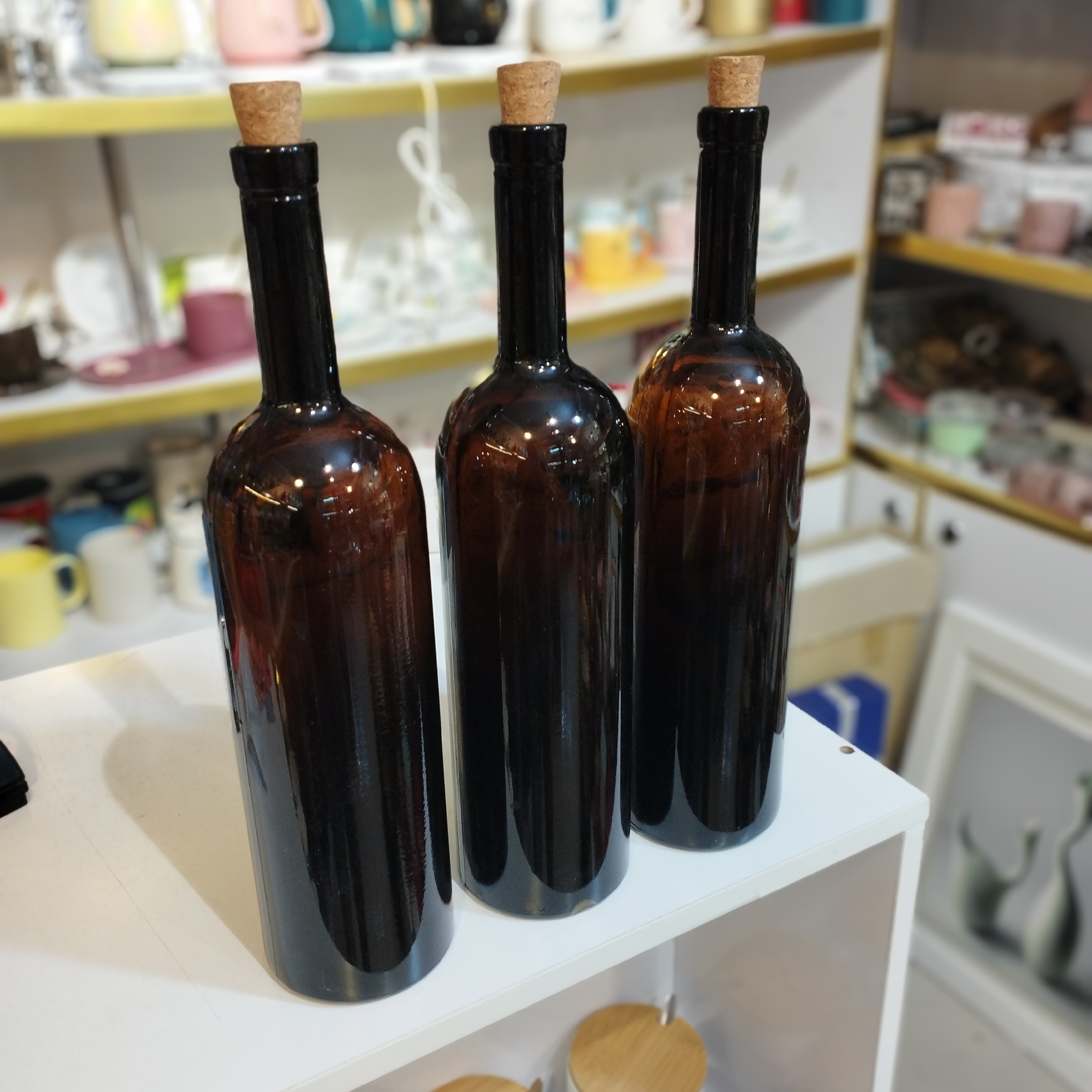 بطری آب جنس شیشه درب چوب پنبه