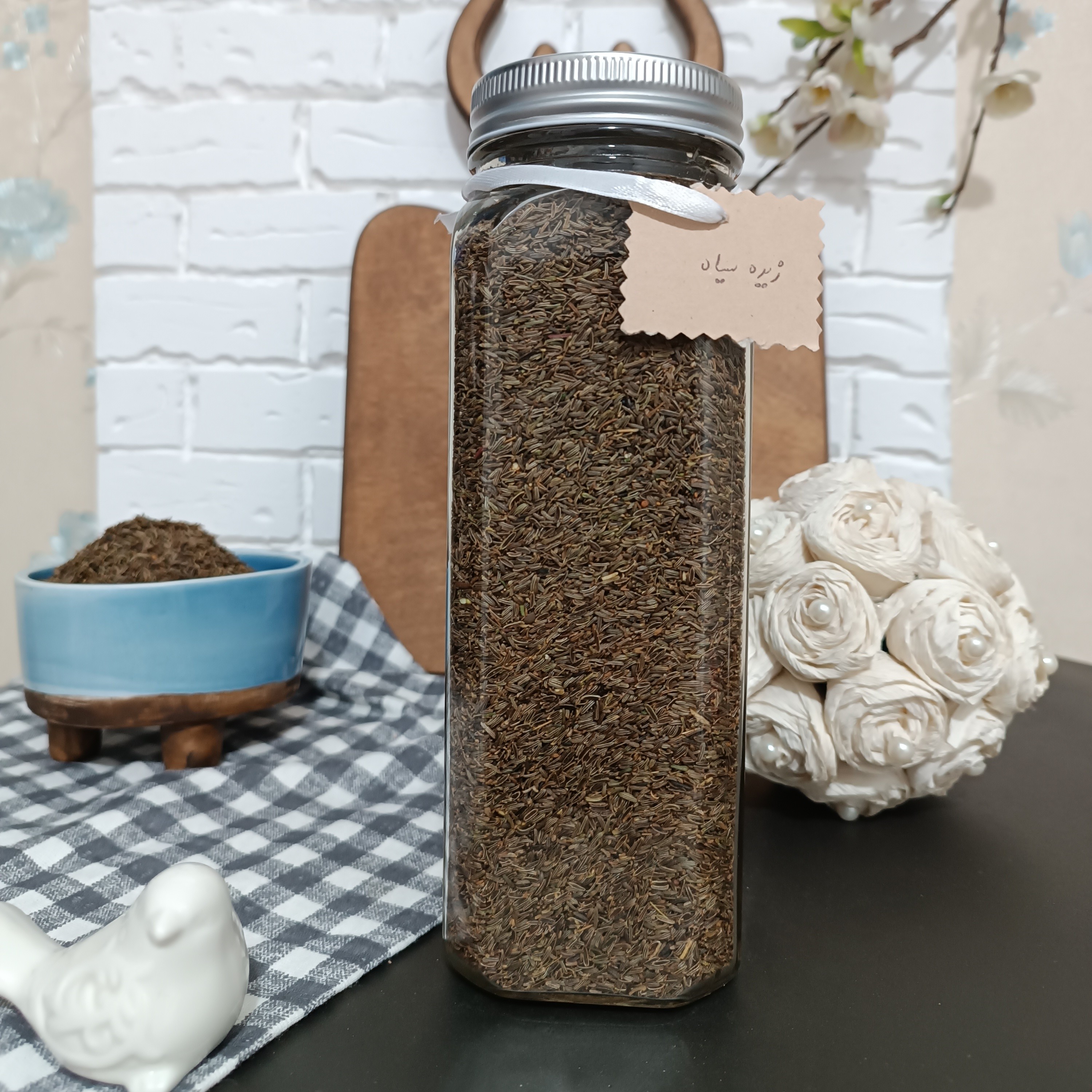 زیره سیاه اعلاء 400 گرمی ظرف شیشه ای 