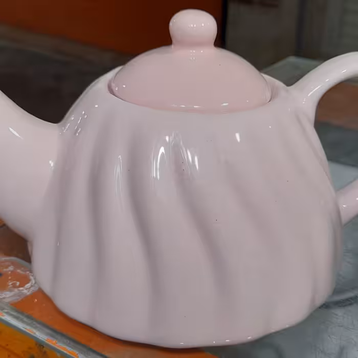 قوری  چینی بزرگ جنس خوب تولید ملی با طرح های مختلف ارسال رایگان