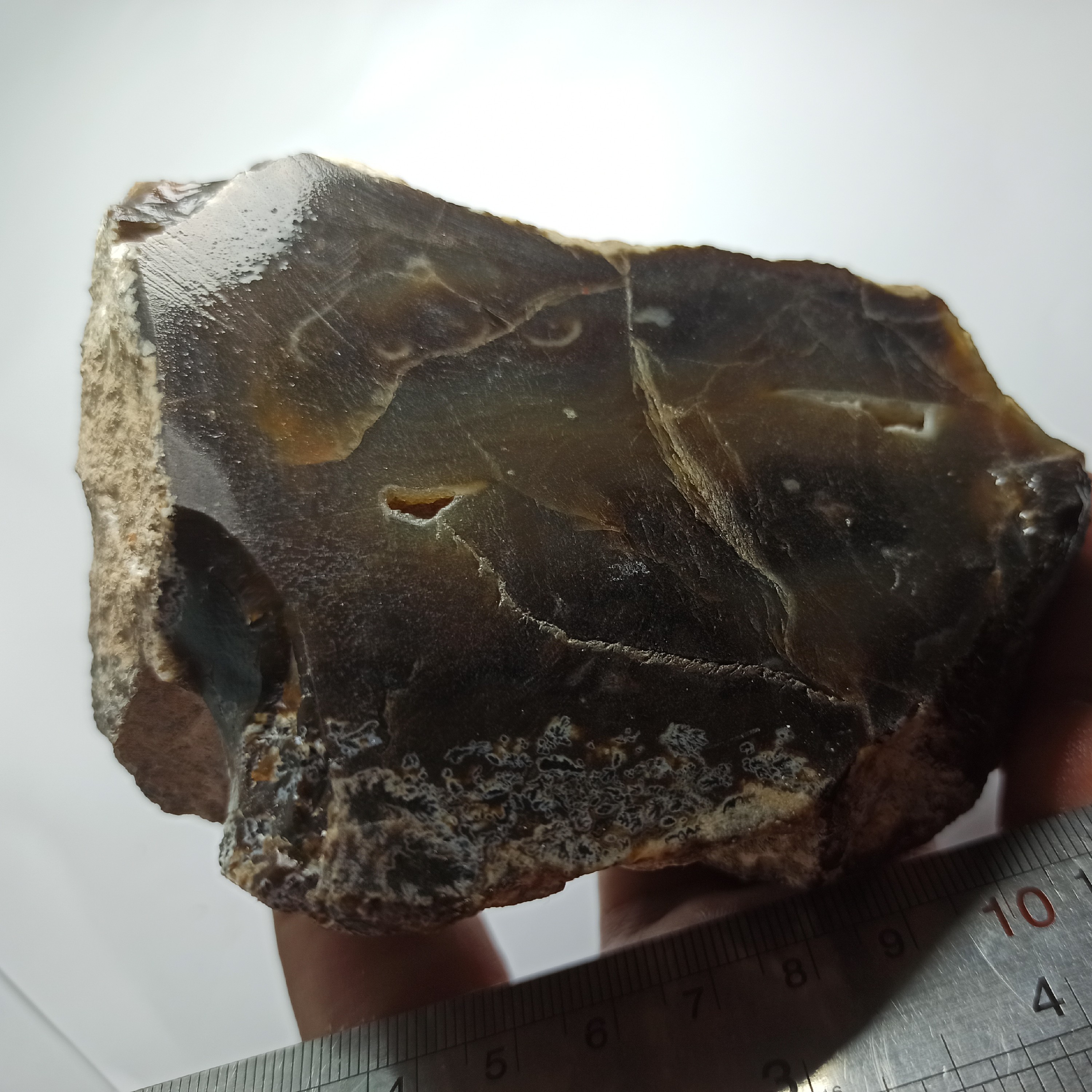 سنگ راف عقیق خرمایی رنگ کاملا طبیعی و اصل معدنی دکوری تزیینی کلکسیونی 