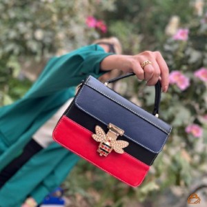 کیف سگک پروانه