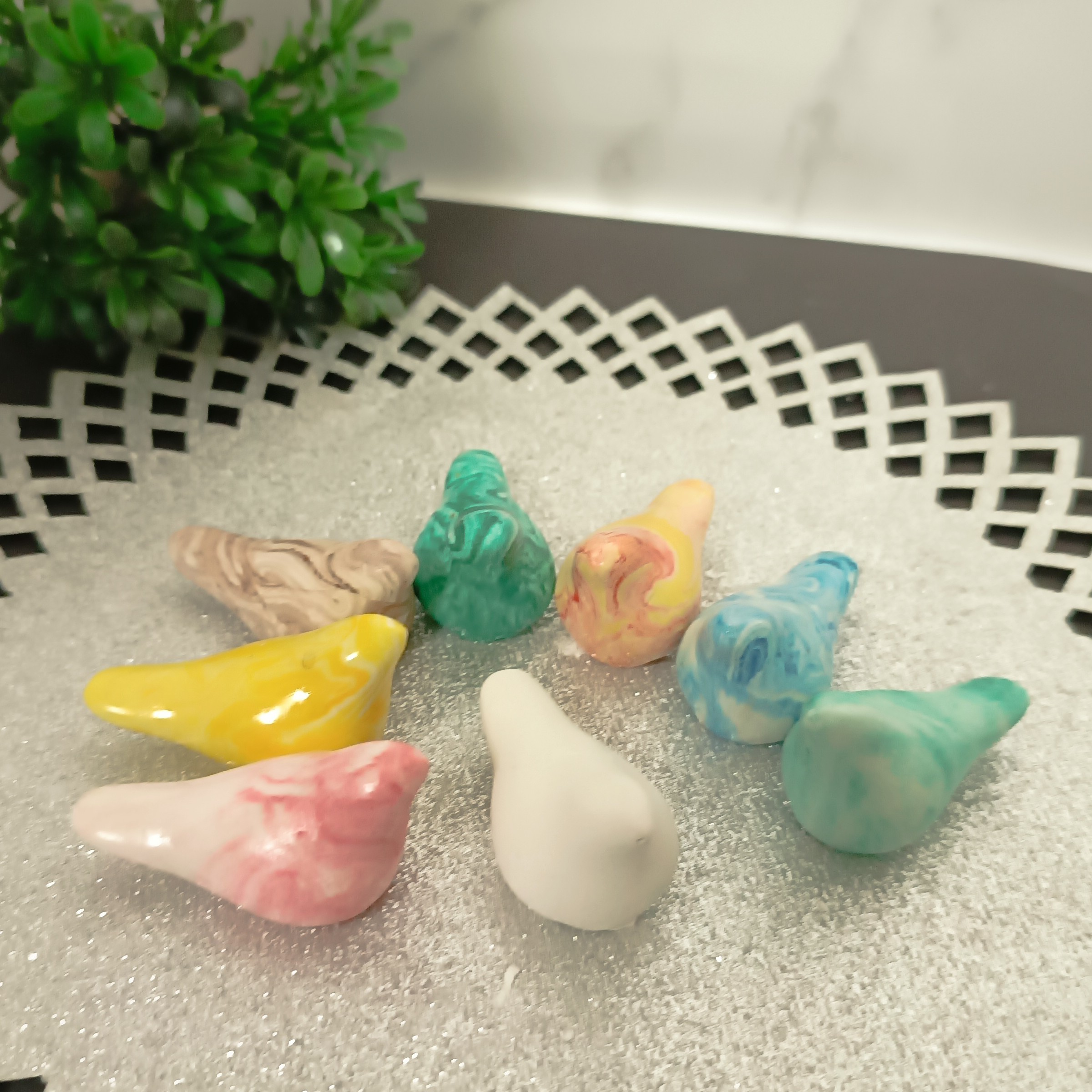 بیس خام و رنگی مرغ آمین در دو سایز  کوچک و بزرگ رنگ آبرنگی