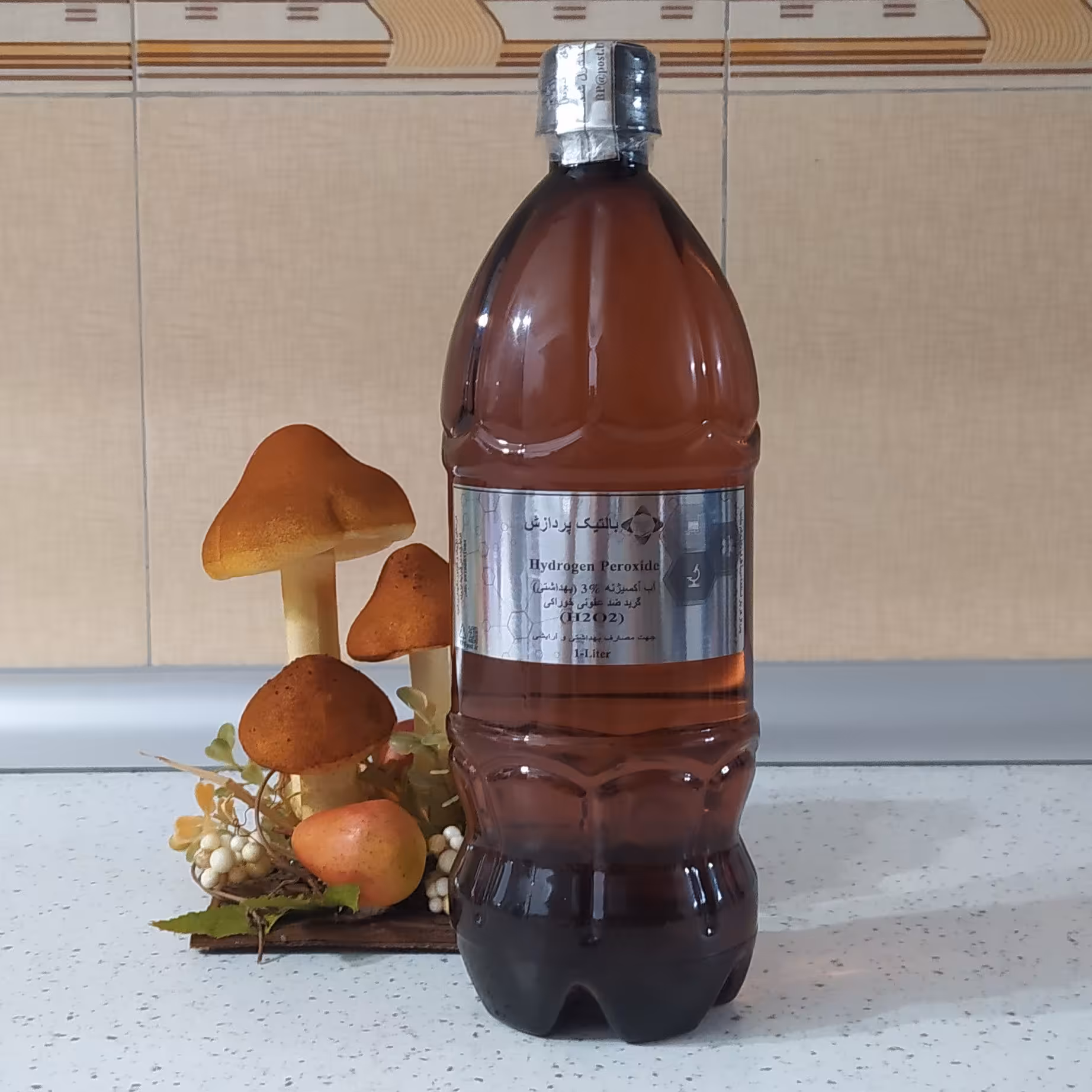 آب اکسیژنه 3 درصد بهداشتی وارداتی یا هیدروژن پراکسید 1 لیتری