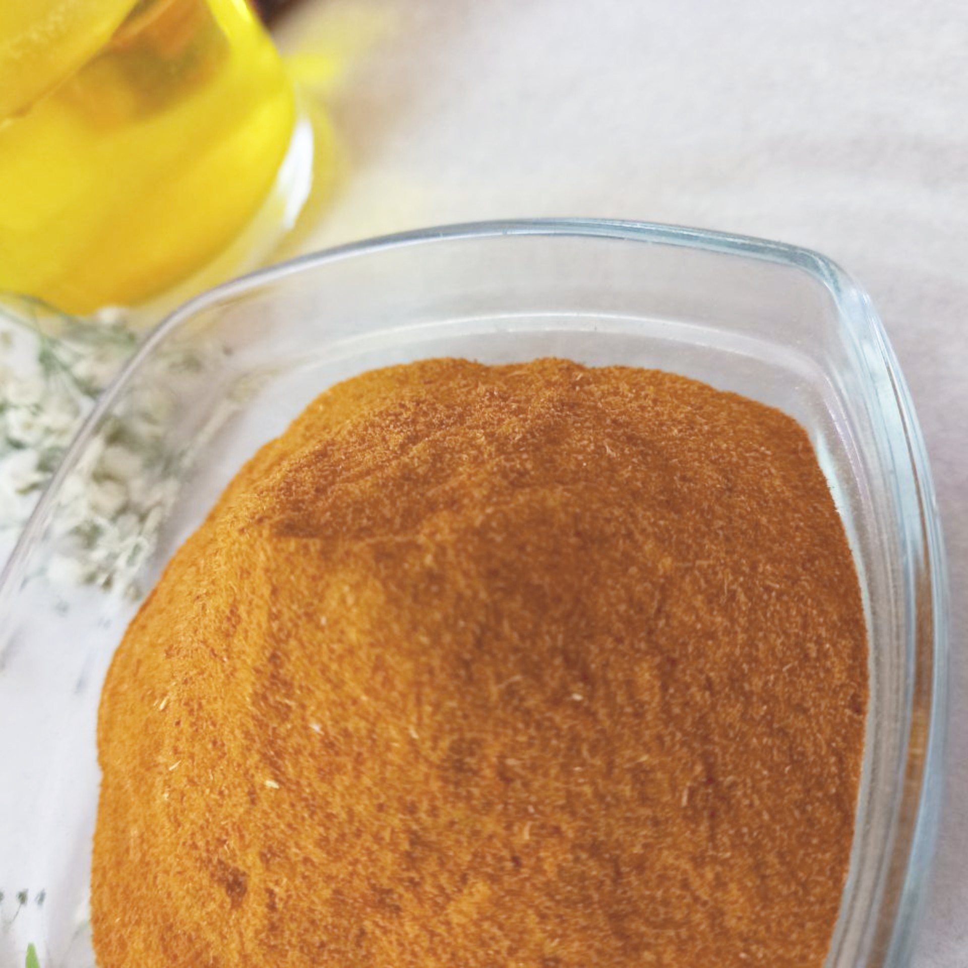 زعفران پودری ترکیبی کاملا طبیعی یک مثقالی بدون مواد افزودنی و اسانس