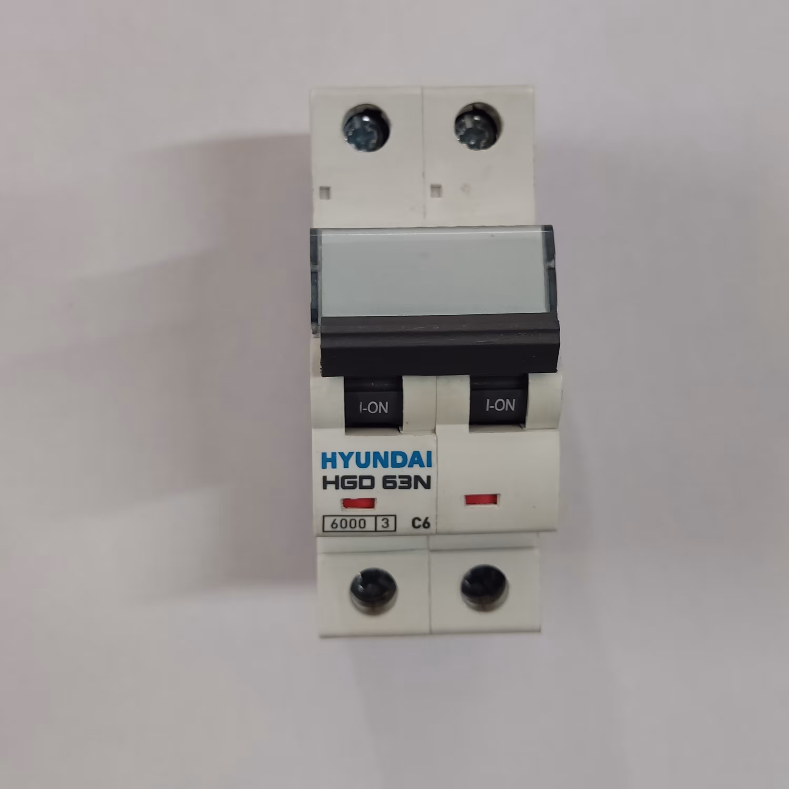 مینیاتوری دو پل 6 امپر هیوندای